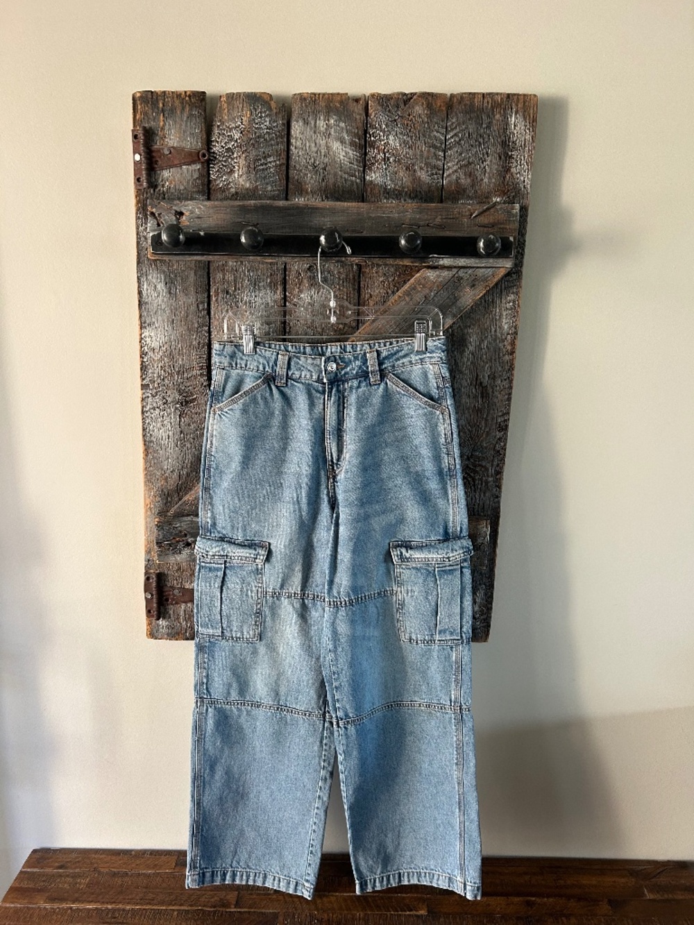Women's H&M Divided Stone Wash Cargo Jeans